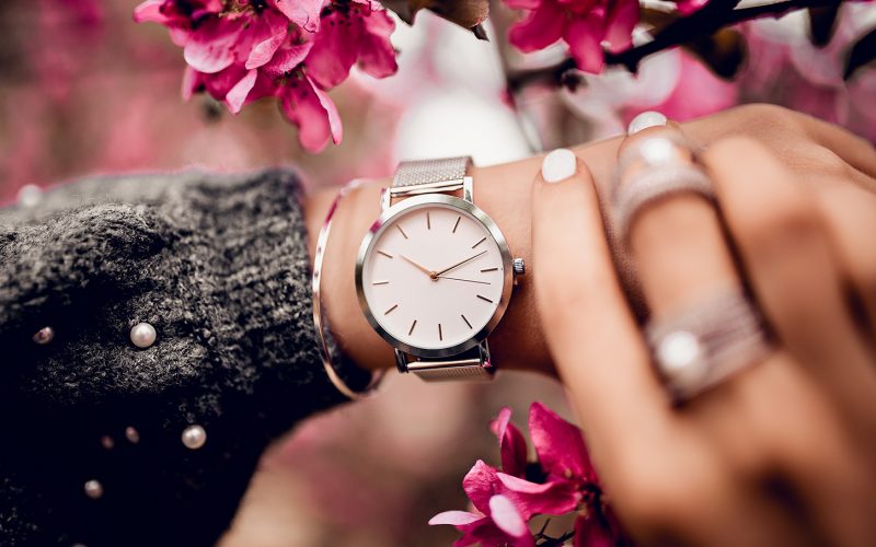 Changement de l'heure sur une montre