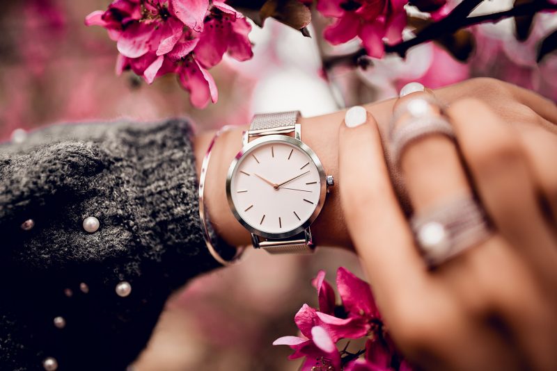 Changement de l'heure sur une montre